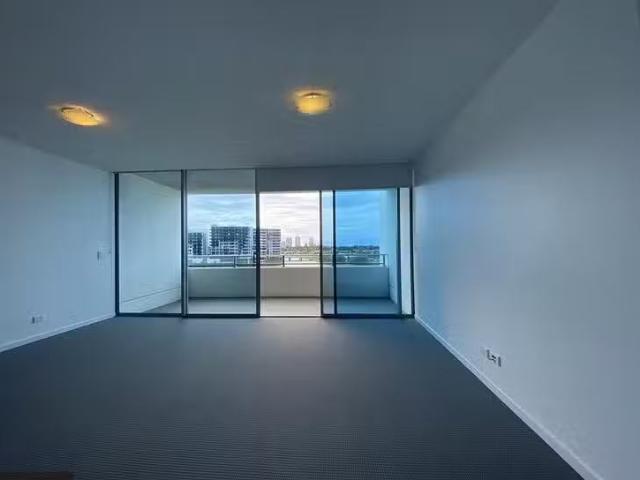 Cozy 502/2 East Quay Drive, Biggera Waters, QLD 4216