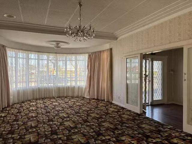 Cozy 50 Three Chain Road, Port Pirie South, SA 5540