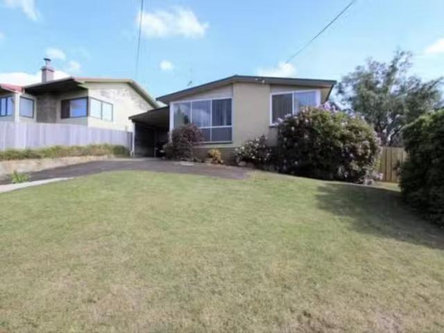 Just in! 50B South Road, PENGUIN, TAS 7316 House for Rent