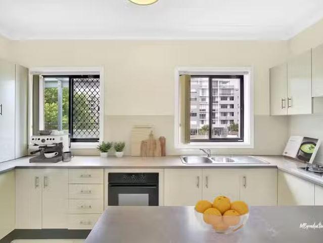 Just in! 5/115 Corrimal Street, Wollongong, NSW 2500