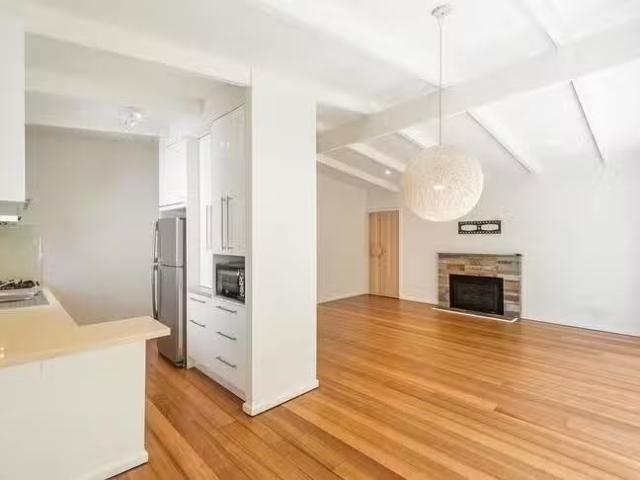 Charming 51 Cromer Road, Beaumaris, VIC 3193