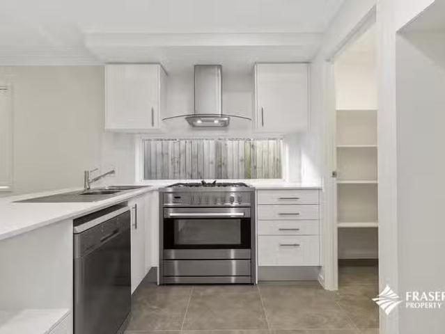 Charming 51 Discovery Boulevard, Bahrs Scrub, QLD 4207