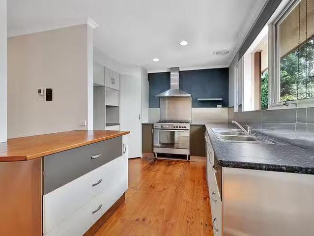 Cheap 51 Franciscan Avenue, Frankston, VIC 3199