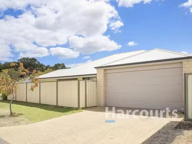 Cozy 51 Santons Approach, Yalyalup, WA 6280