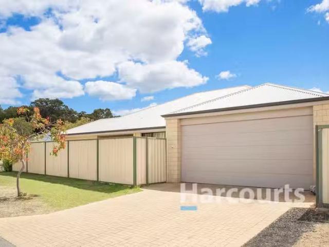 Unique 51 Santons Approach, YALYALUP, WA 6280 House for Rent