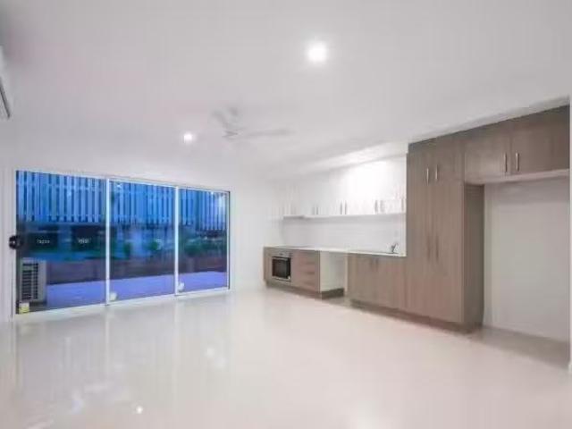 Deal! 5/25 Maywood Street, LOGANLEA, QLD 4131 House for Rent