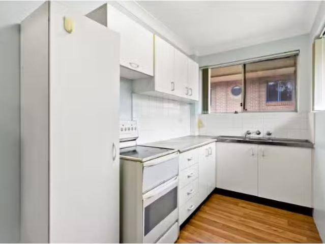 Nice 5/25 William Street, North Parramatta Apartment for rent.