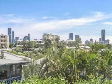 Deal! 52 Power Street, Norman Park, QLD 4170