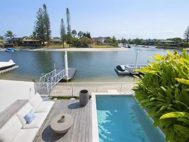 Unique 52A Avanti Street, Mermaid Waters, QLD 4218