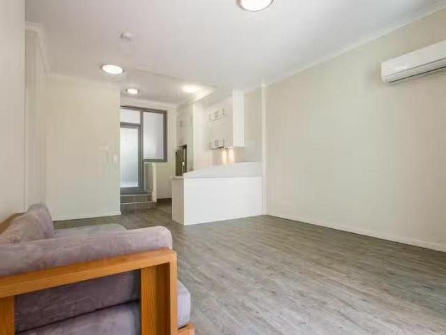 Cheap 5/35 Malata Crescent, Success, WA 6164