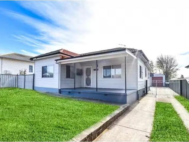 Just in! 57 Gardiner Road, Orange House for rent Listed by Be.