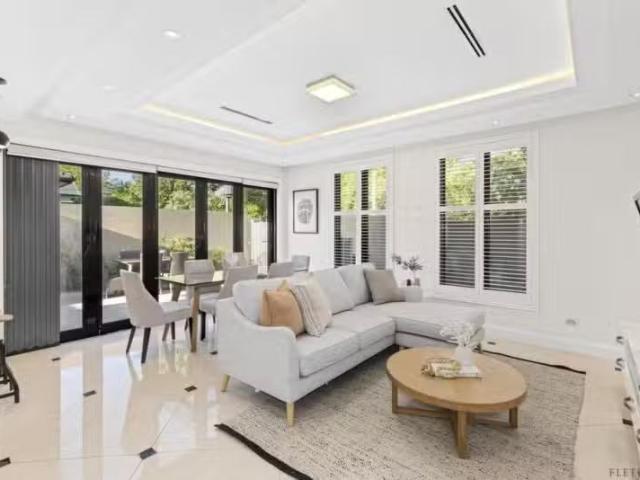 Cheap 57 Kingston Road, Surrey Hills VIC 3127 House Auction