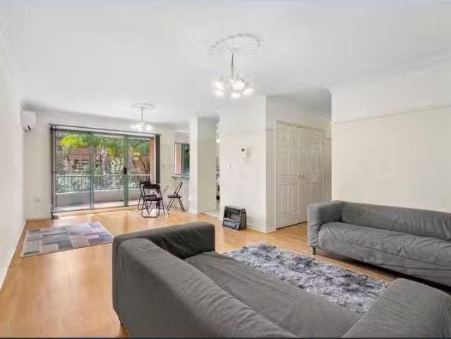 Charming 5/45 55 Virginia Street, Rosehill Apartment for rent.