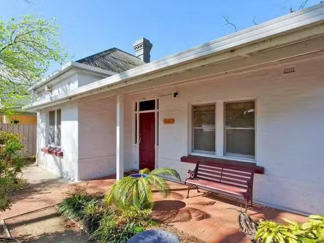Cheap 548 Thurgoona Street, Albury, NSW 2640