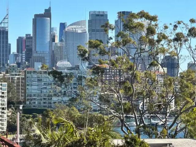 Deal! 5/50 Darling Point Road, Darling Point NSW 2027