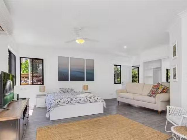 Unique 5/56 Nielson Street, Chermside, QLD 4032