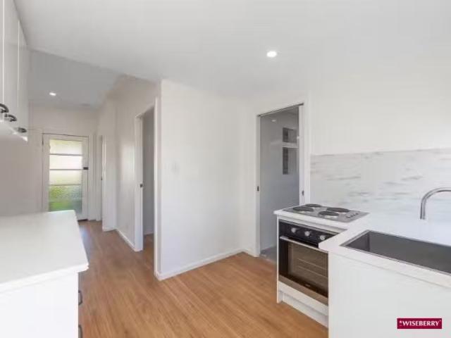For Rent! 55 Albion Street, Umina Beach House for rent Listed.