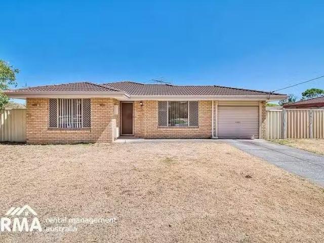 Nice 55 Burnside Way, Waikiki, WA 6169