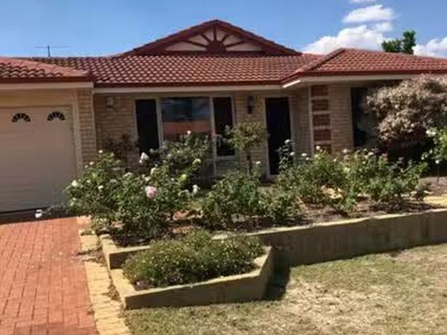 Cozy 55 Lydiard Retreat, Canning Vale, WA 6155