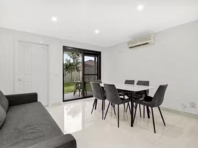 New 563E Great Western Highway, Greystanes Townhouse for rent.