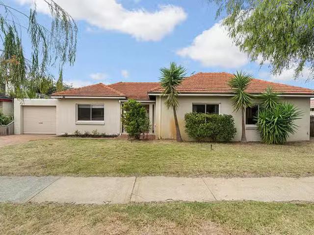 Cheap 56 Welwyn Avenue, Manning, WA 6152