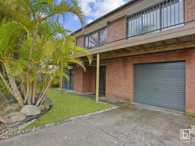 New 56 Ocean View Road, GOROKAN House for rent Listed by Crai.