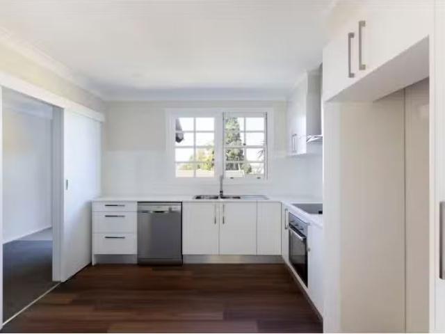 Charming 5/70 Phillip Road, Putney Apartment for rent Listed.