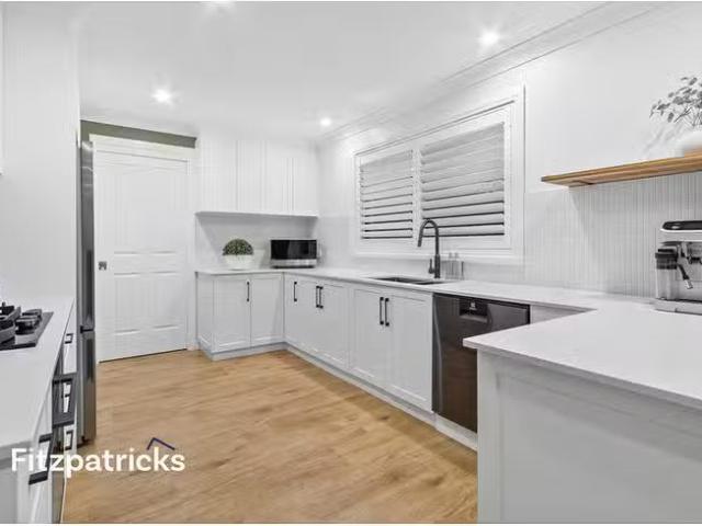 Charming 58 Jack Avenue, Mount Austin, NSW 2650