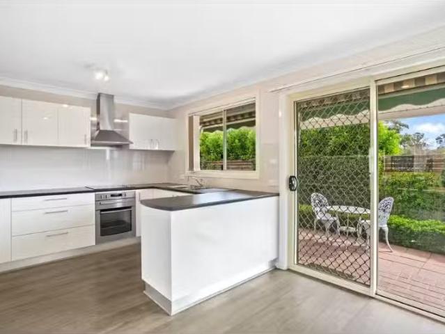 Rental! 58B William Street, The oaks House for rent Listed by.