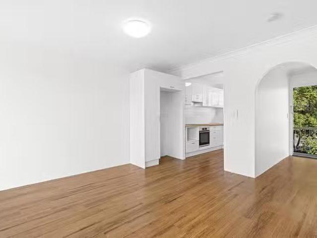 Nice 5/91 Central Avenue, Indooroopilly, QLD 4068