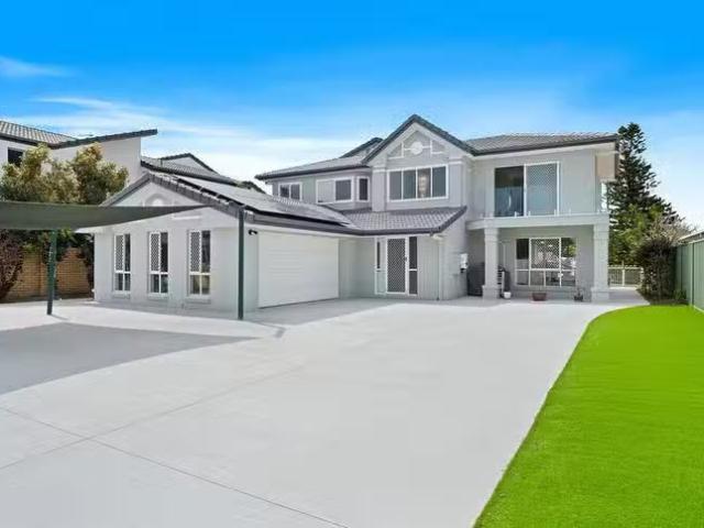 Unique 59 Cabana Boulevard, Benowa, QLD 4217