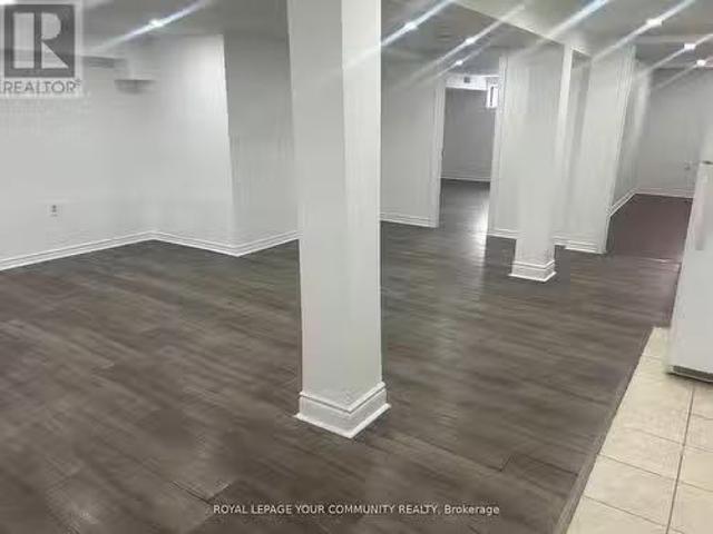 Rental! 59 Davis Road, Aurora, ON, L4G 2B4 house for lease.