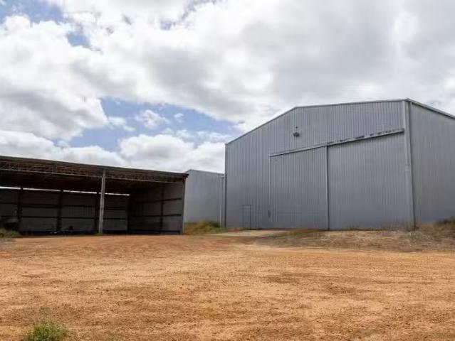For Rent! 59A Pimelea Road, CHANNYBEARUP, WA 6260 Other for.