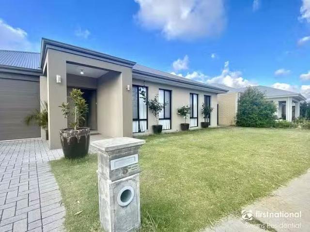 Rental! 5 Malmaison Way, Landsdale, WA 6065