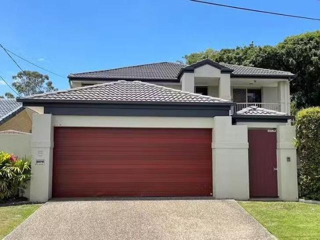 Rental! 5 Mentone Avenue, Bundall, QLD 4217