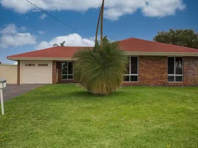 Just in! 5 Neale Place, Cooloongup, WA 6168