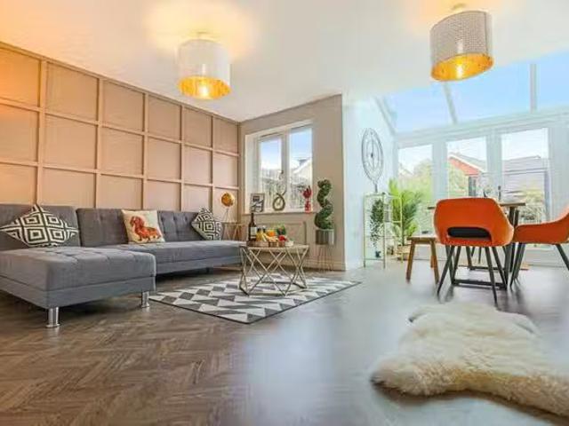 For Rent! 5 BR Wenford