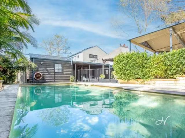 Cozy 5 BR 1 Alan Avenue, Charmhaven House for rent Listed by.