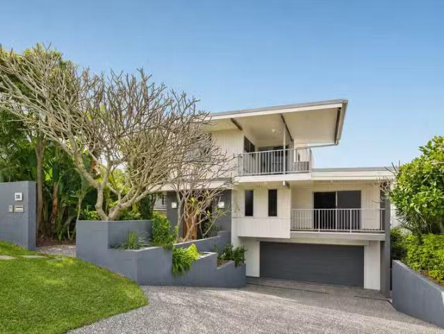 For Rent! 5 BR 38 Kuranda Street, BALMORAL, QLD 4171 House f.