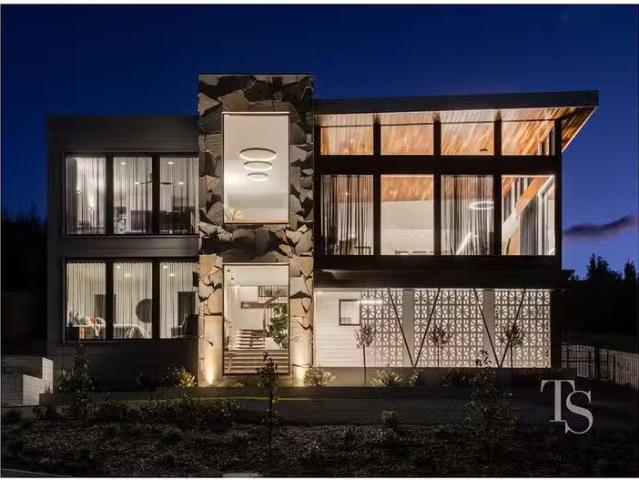 Deal! 5 BR 46 Lachlan Parade, Trevallyn, TAS 7250