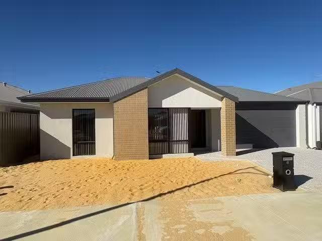 Unique 5 BR 47 Toovey Road, SOUTH YUNDERUP, WA 6208 House fo.