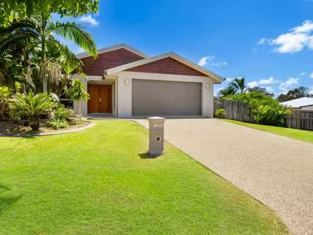 Just in! 5 BR 7 Kinghorn Street, EIMEO, QLD 4740 House for R.
