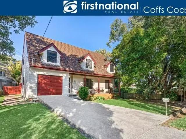 New 5 BR 7 Nineteenth Avenue, Sawtell House for rent Listed b.