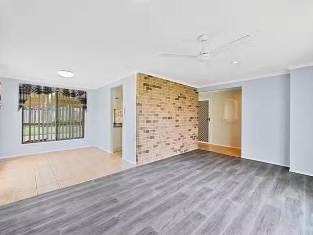 Cheap 5 Cartwright Court, Kalkie, QLD 4670
