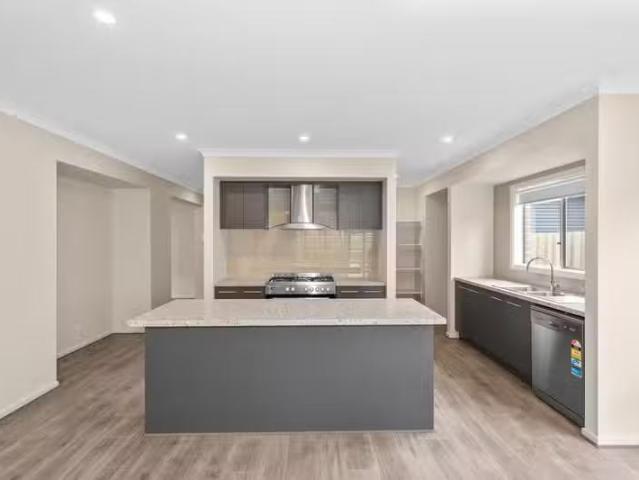 Cheap 5 Cottonwood Road, Diggers Rest VIC 3427