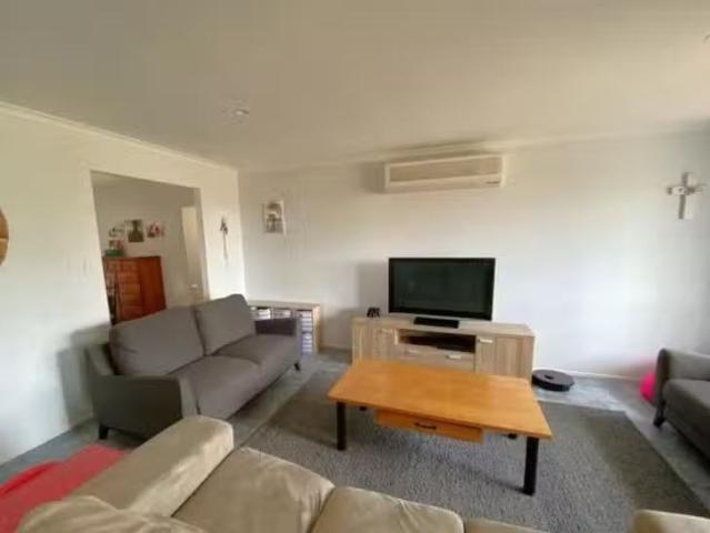 Cozy 5 Dullaway Court, Kalkie, QLD 4670