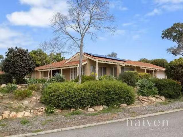 For Rent! 5 Dundee Court, Duncraig, WA 6023