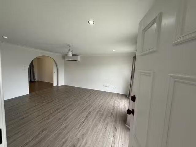 Cozy 5 Sheedy Court, Capalaba, QLD 4157