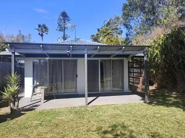 Cheap 5A Lachlan Court, Helensvale, QLD 4212
