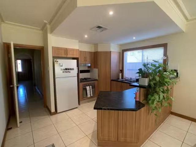 Charming 5A Russell Road, Athelstone, SA 5076